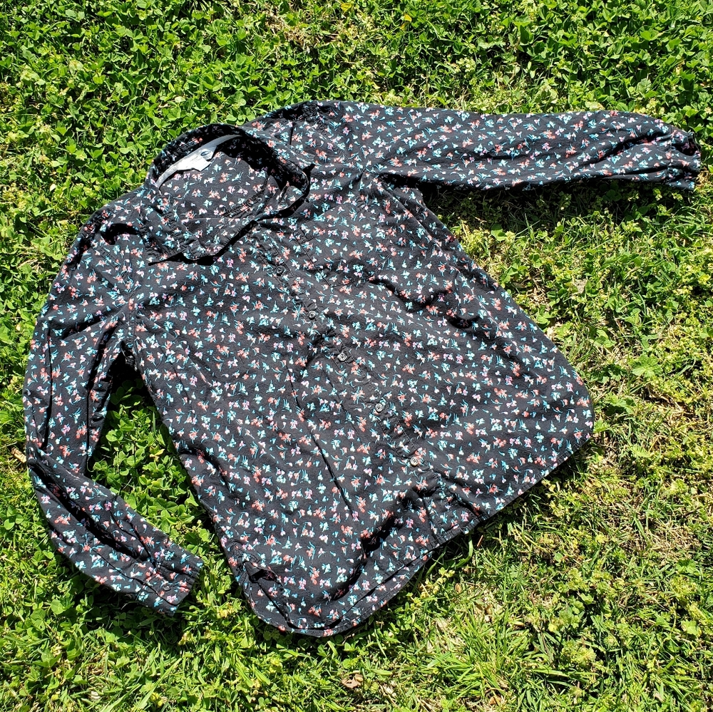 Old Navy Floral Long Sleeve Button Down EUC